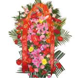 花篮:粉玫瑰11枝，石竹梅或绿叶搭配，粉色手柔纸包装