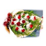 鲜花:16枝粉玫瑰，1枝白香水百合，衬花点缀；手柔纸单面花束（没有桔梗的季节或地区用勿忘我或米兰代替）
