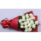 鲜花:99朵白玫瑰配叶，心型纱网包装，此花需要预定