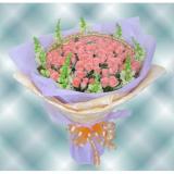 鲜花:粉玫瑰9枝，多头白百合1枝，石竹梅，绿叶点缀，纱网包装