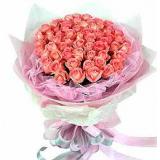 鲜花:粉玫瑰12枝，白色龙胆（或白玫瑰）10枝，绿叶间插。适合贵宾桌，休息室桌面摆放，此价不含玻璃杯